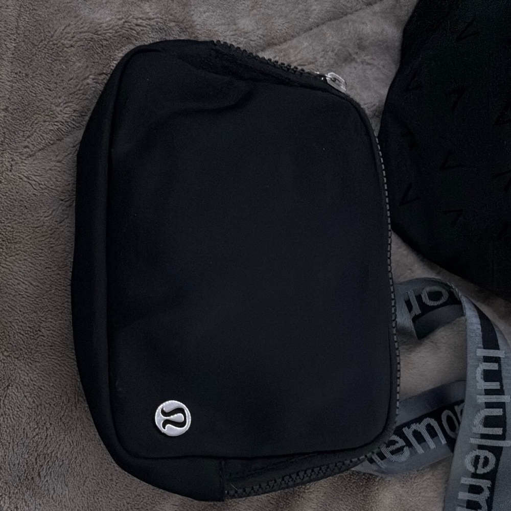 lululemon athletica Black Men's Bag